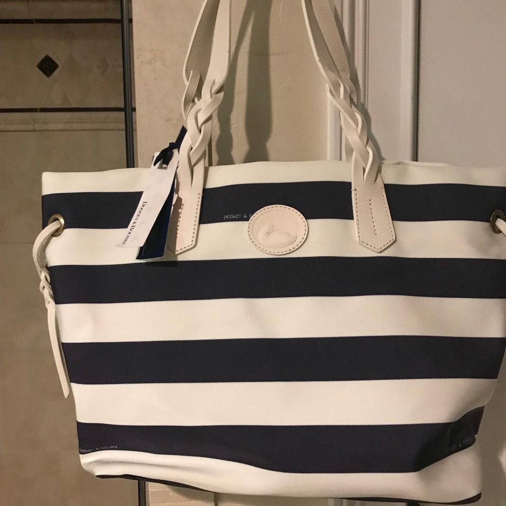 New Dooney & Bourke summer Purse